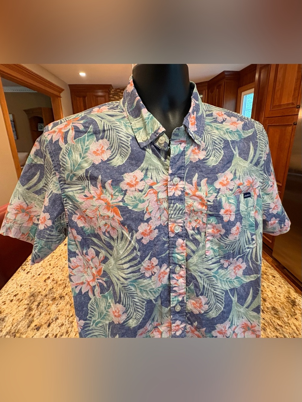 Chubbies men’s camp shirt. Sharp Blue Floral print with logo on chest. Medium